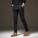Jeans Bravon – Versatilidad, Resistencia y Estilo para el Hombre Moderno